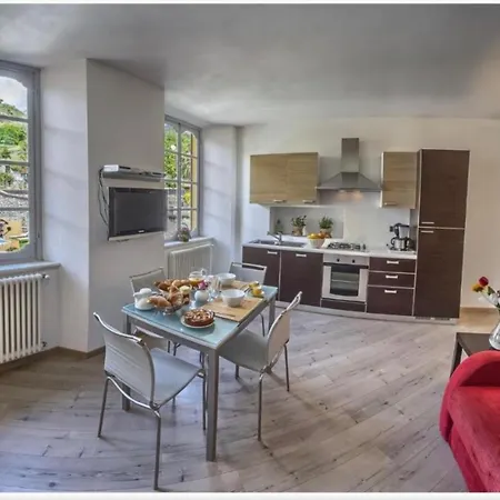 Vinicia, Pool, Jacuzzi, Airco Gasthof *
