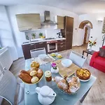 Guest house Vinicia, Pool, Jacuzzi, Airco 4*