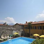 Vinicia, Pool, Jacuzzi, Airco Guest house