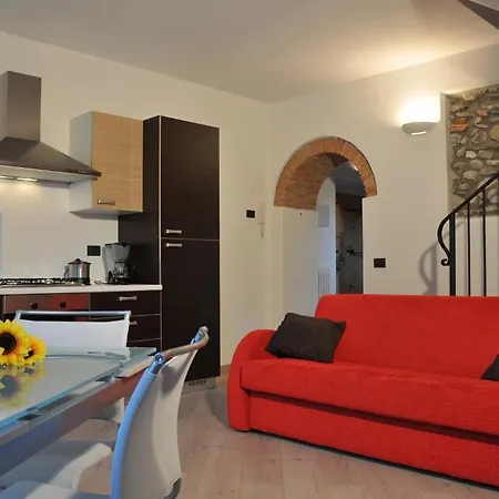 Gasthuis Vinicia, Pool, Jacuzzi, Airco Domaso